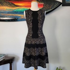 BCBGMAXAZRIA KNIT DRESS